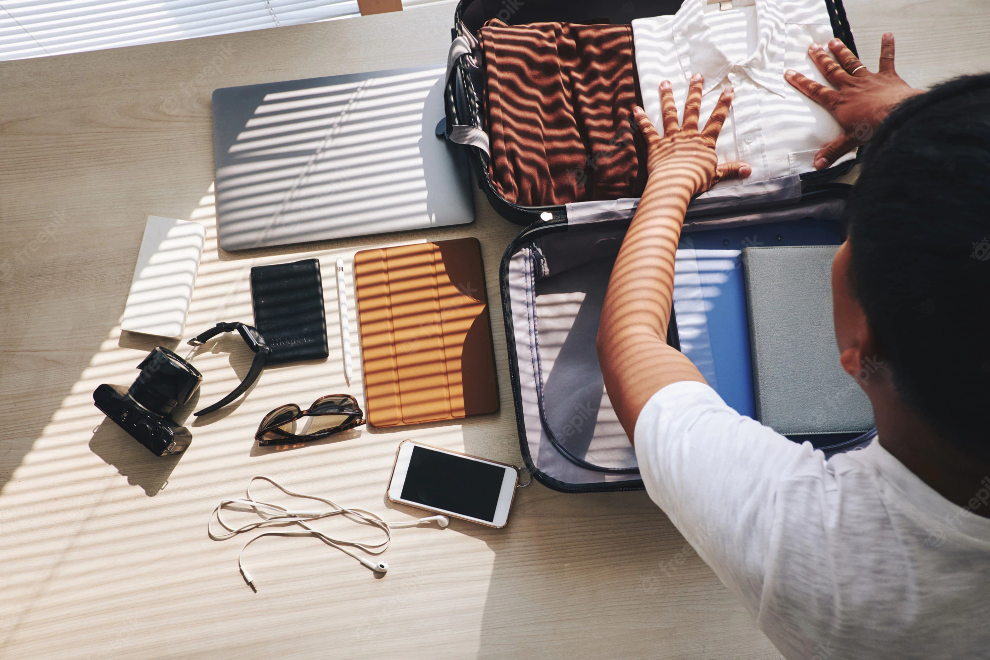 Les Gadgets électrique indispensable pour vos voyages