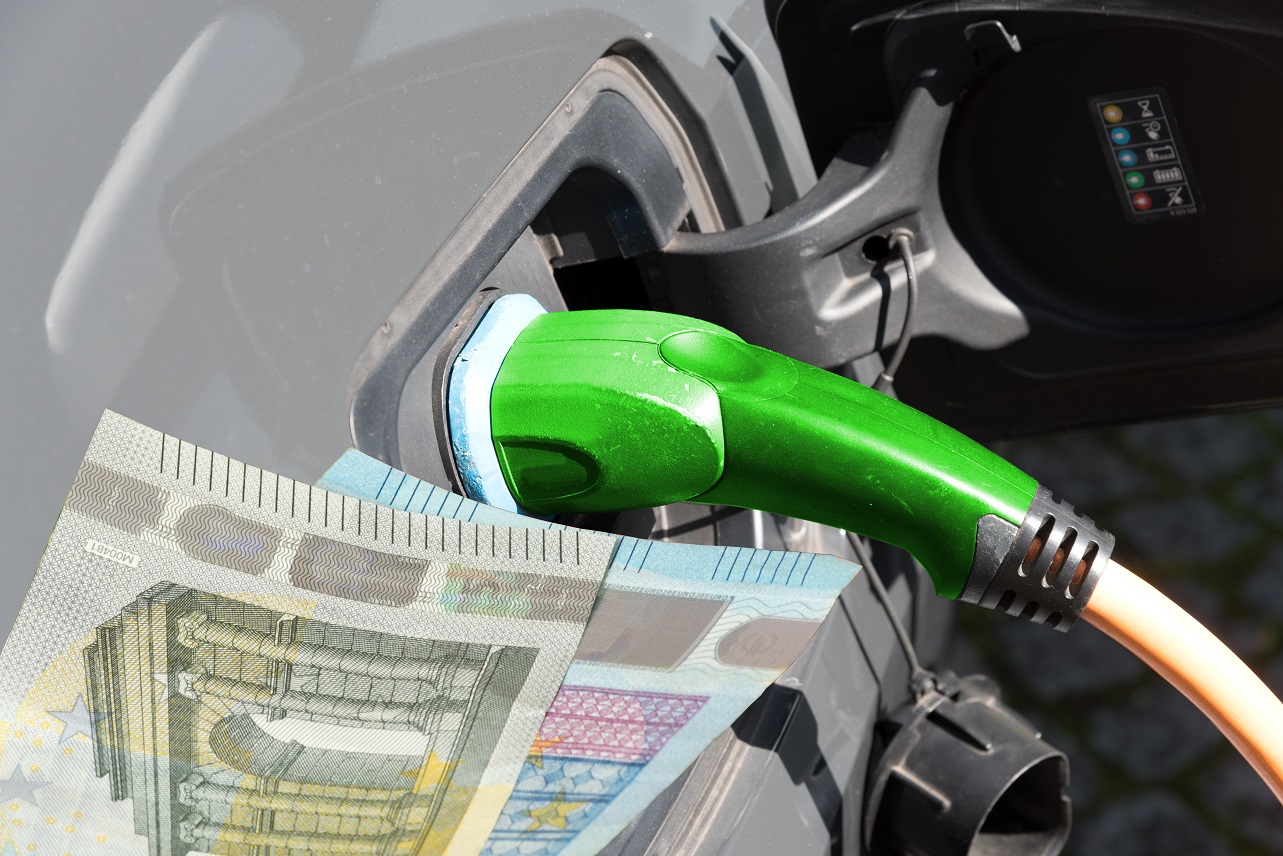 Voiture électrique pas chère en France!